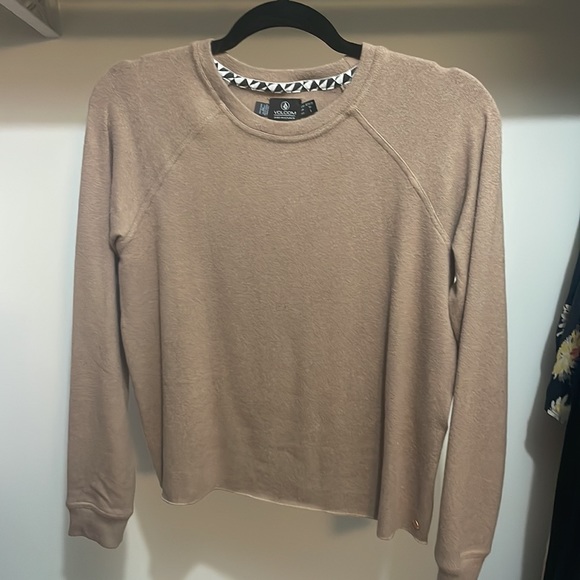 Volcom- Lived in Lounge fleece set. Never worn, tags on new 10/10 condition - Picture 2 of 3